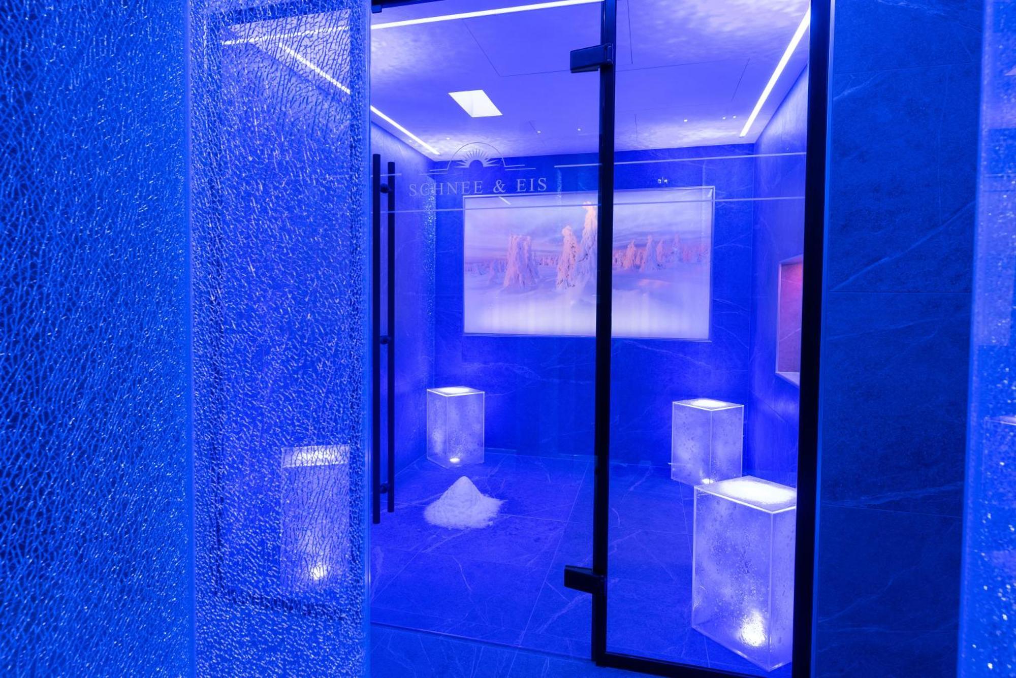 Posthotel Hofherr Konigsdorf エクステリア 写真