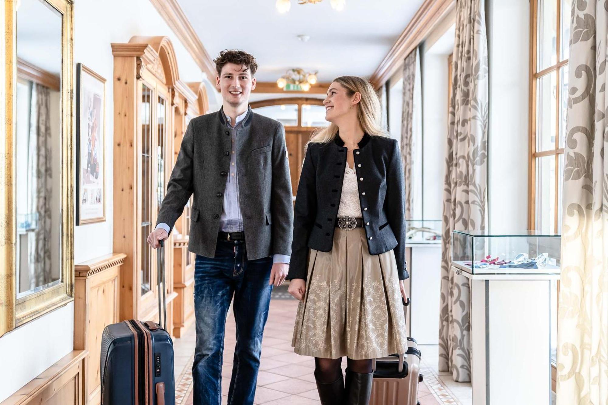 Posthotel Hofherr Konigsdorf エクステリア 写真