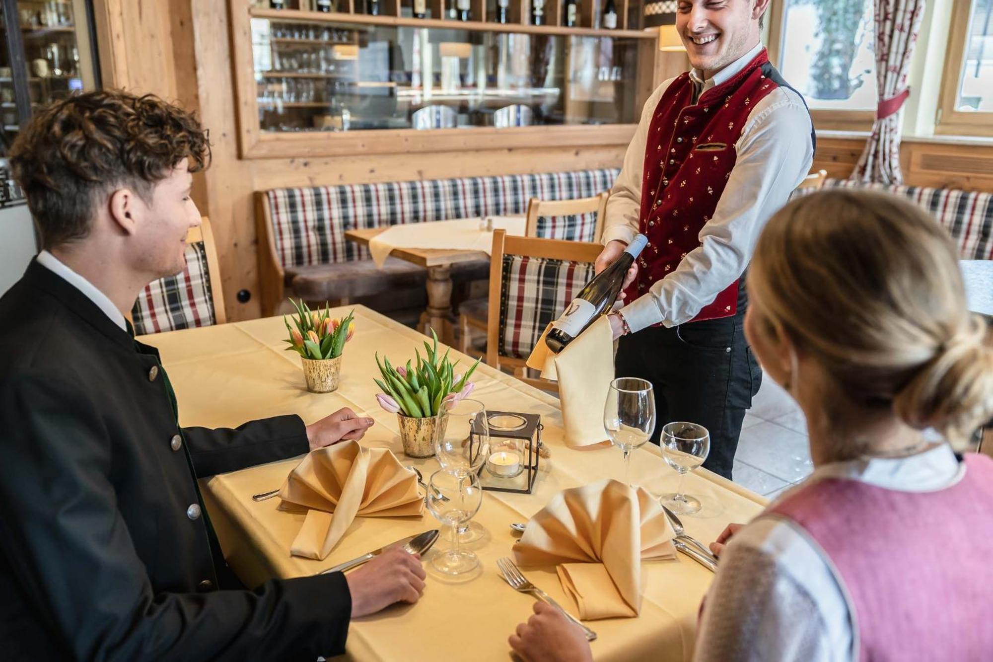 Posthotel Hofherr Konigsdorf エクステリア 写真