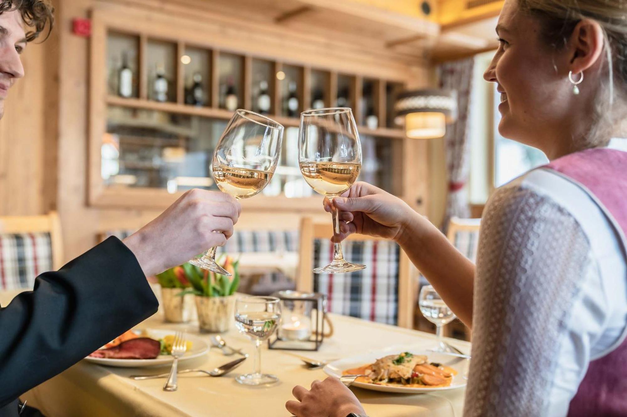 Posthotel Hofherr Konigsdorf エクステリア 写真