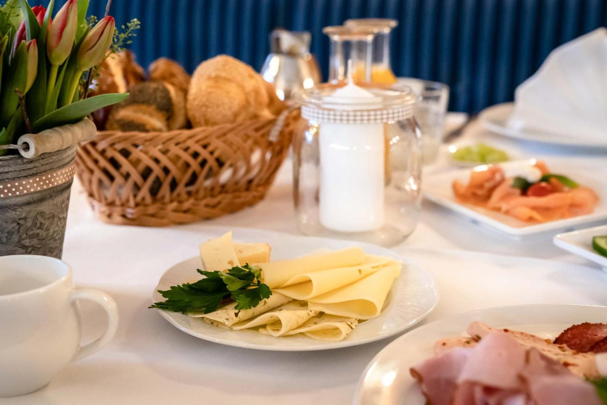 Posthotel Hofherr Konigsdorf エクステリア 写真