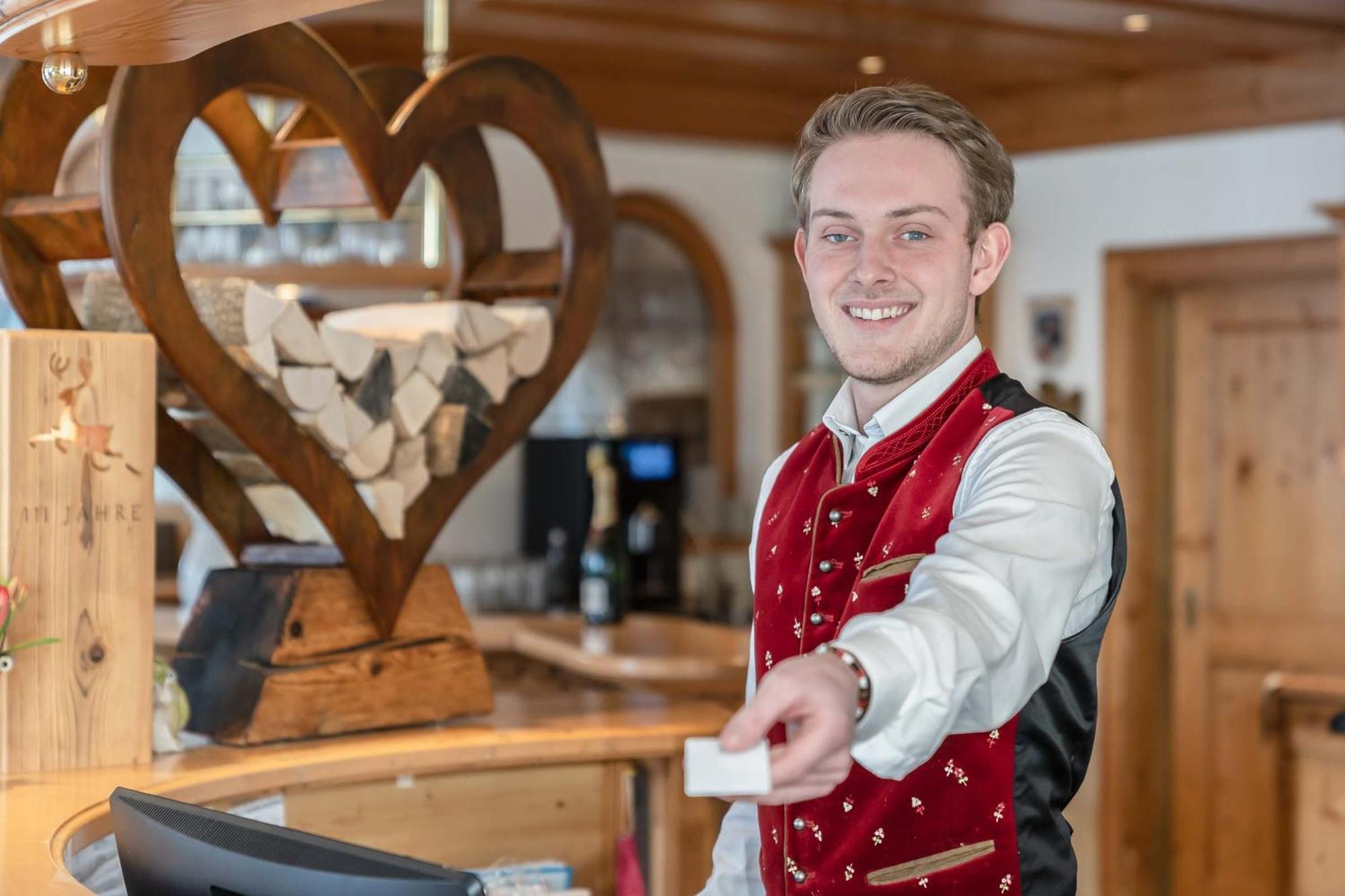 Posthotel Hofherr Konigsdorf エクステリア 写真