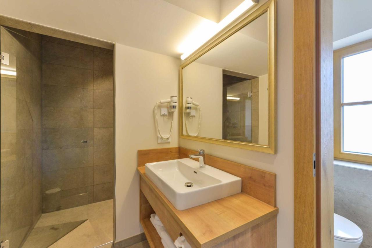 Posthotel Hofherr Konigsdorf エクステリア 写真