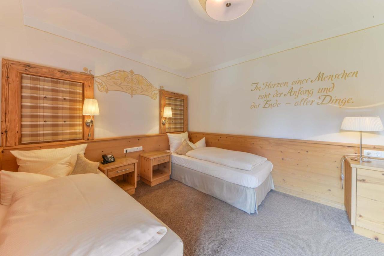 Posthotel Hofherr Konigsdorf エクステリア 写真